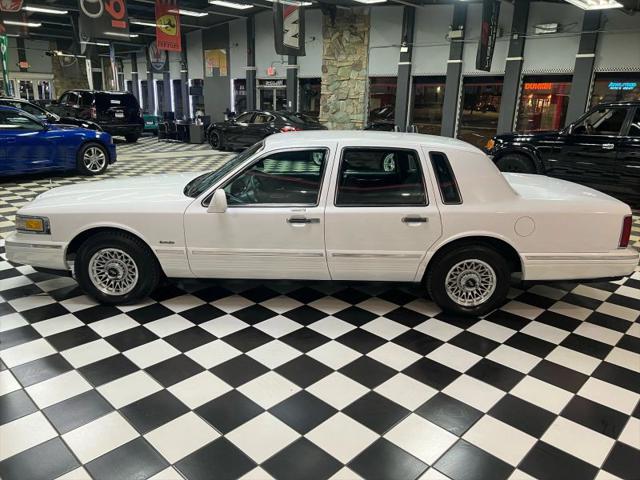 1997 Lincoln Town Car Executive