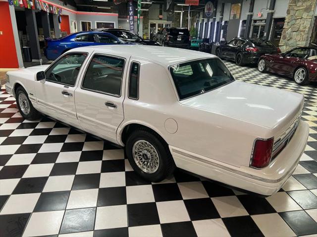 1997 Lincoln Town Car Executive