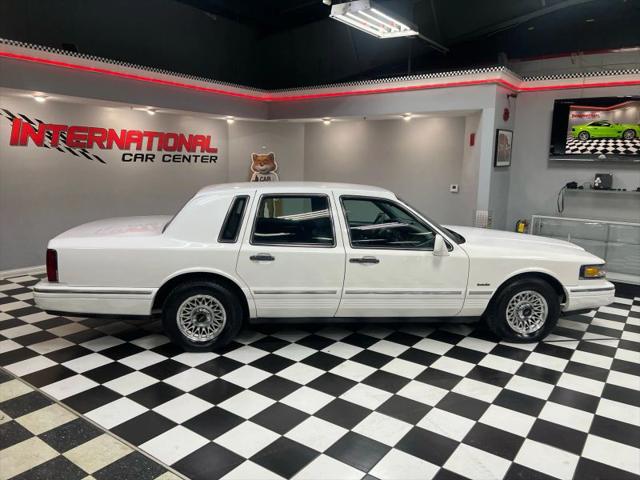 1997 Lincoln Town Car Executive