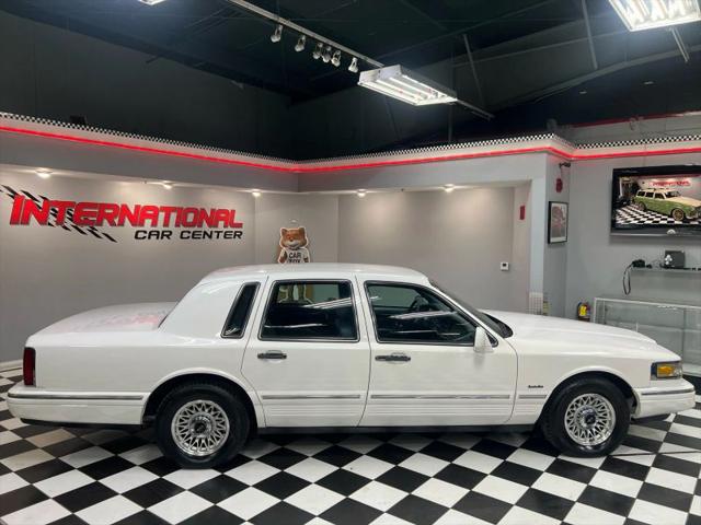 1997 Lincoln Town Car Executive