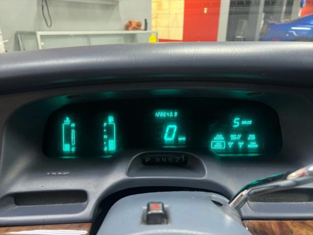 1997 Lincoln Town Car Executive