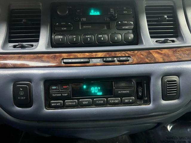 1997 Lincoln Town Car Executive