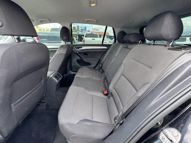 2016 Volkswagen Golf TSI S 4-Door