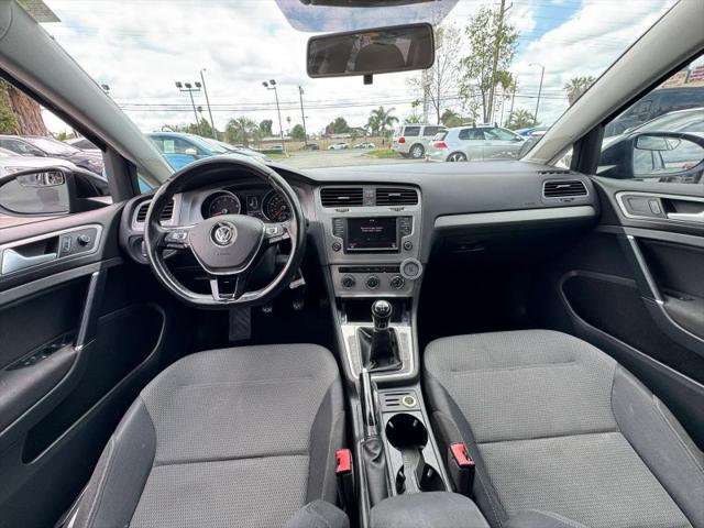 2016 Volkswagen Golf TSI S 4-Door