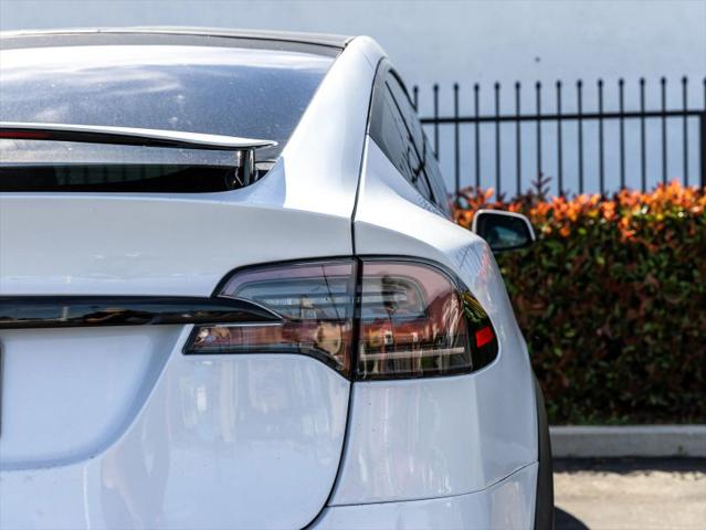 2022 Tesla Model X Dual Motor All-Wheel Drive