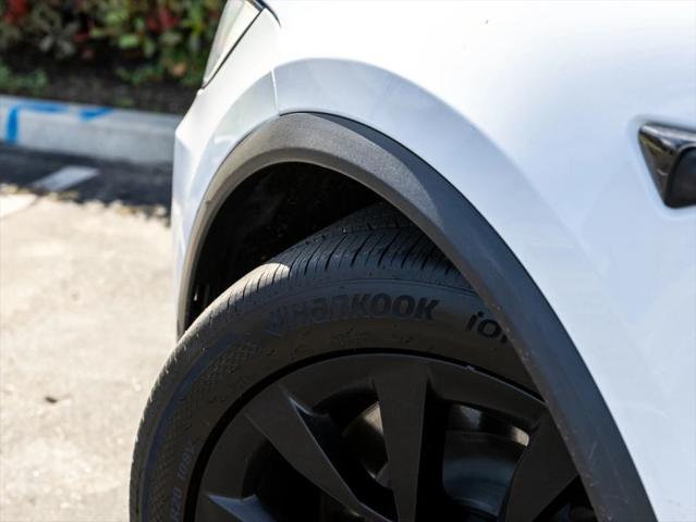 2022 Tesla Model X Dual Motor All-Wheel Drive