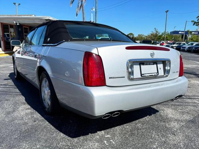 2003 Cadillac DeVille Standard