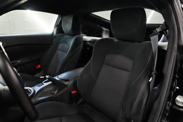 2017 Nissan 370Z Base
