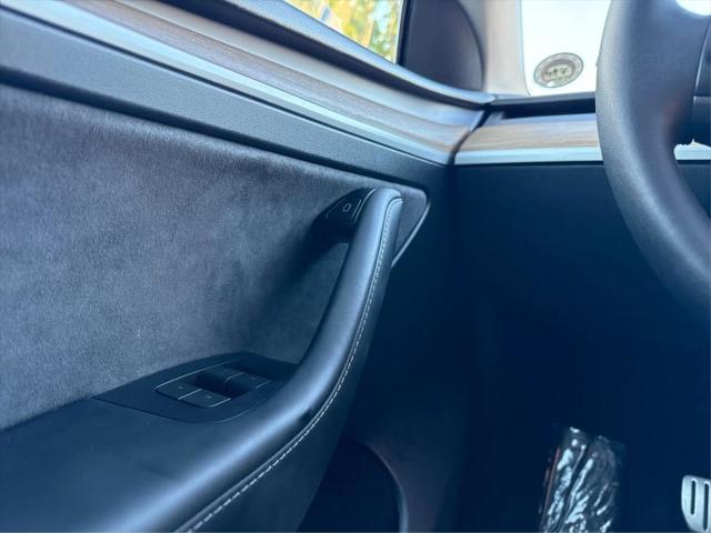 2024 Tesla Model Y Performance Dual Motor All-Wheel Drive
