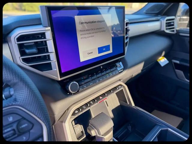 2026 Toyota Tundra Limited CrewMax 5.5' Bed