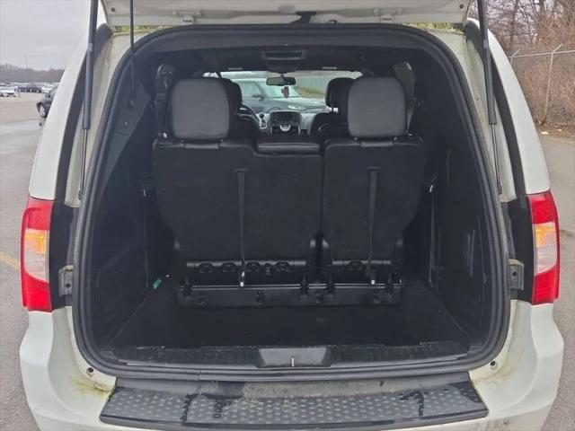2014 Chrysler Town & Country S