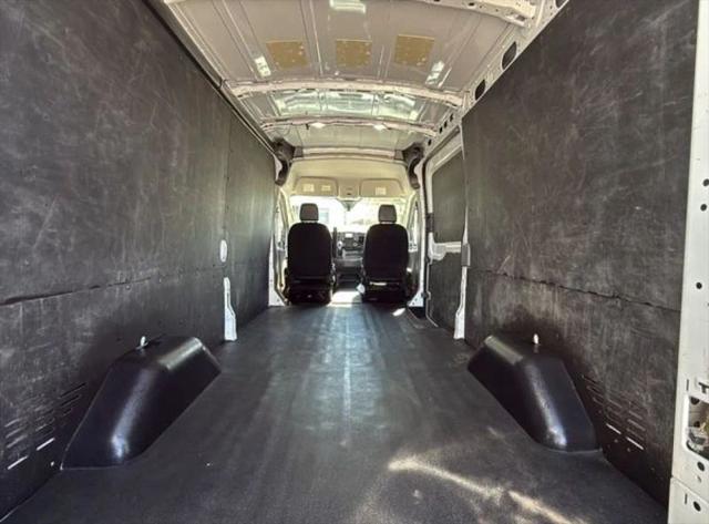 2023 Ford Transit Cargo Van Medium Roof w/LWB