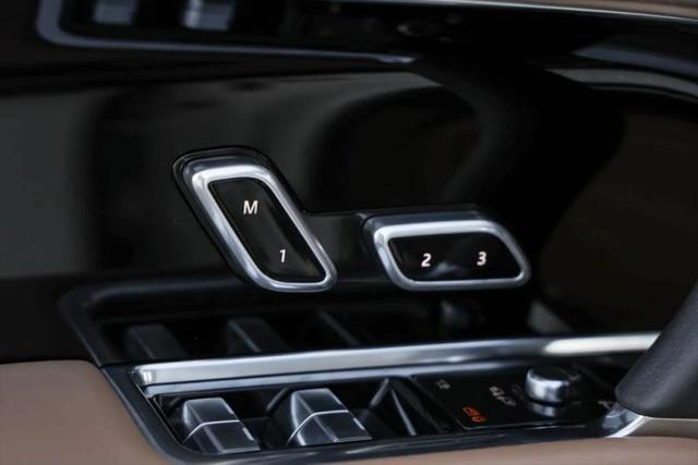 2023 Land Rover Range Rover P530 SE