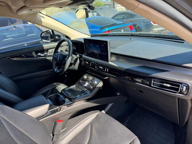 2022 Lincoln Nautilus Standard