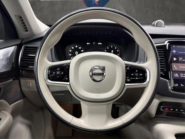 2016 Volvo XC90 T6 Momentum