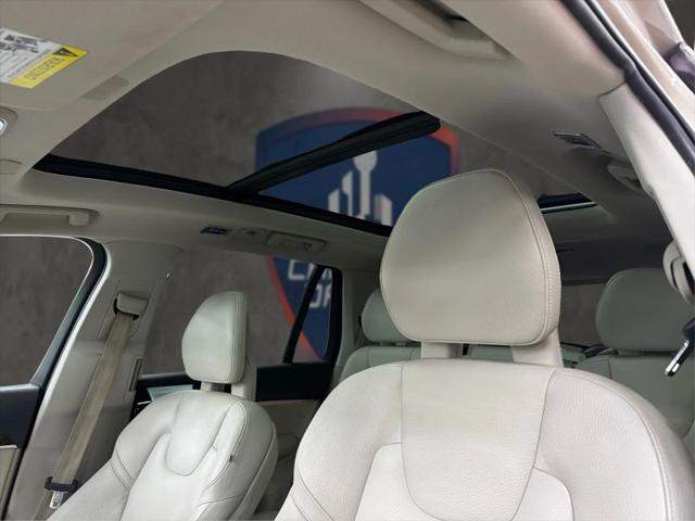 2016 Volvo XC90 T6 Momentum