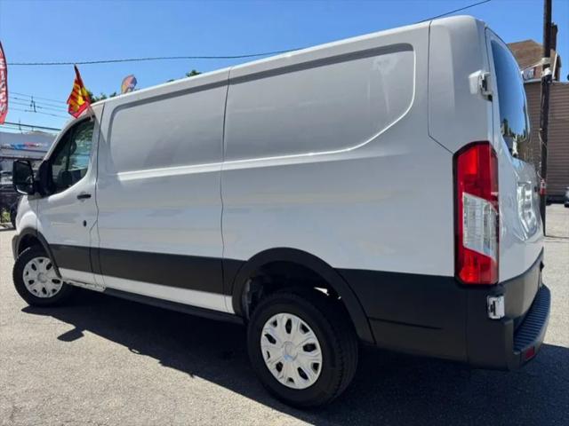 2023 Ford Transit Cargo Van w/RWB