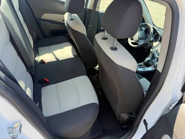 2015 Chevrolet Cruze LS Auto