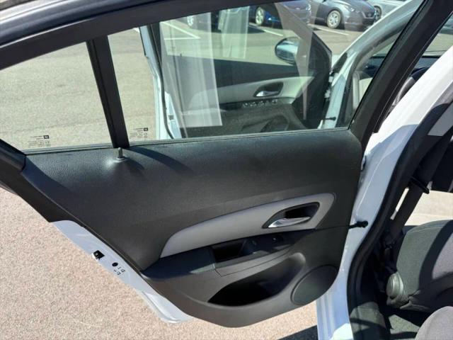 2015 Chevrolet Cruze LS Auto