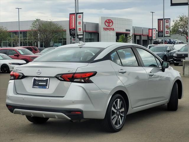 2021 Nissan Versa SV Xtronic CVT