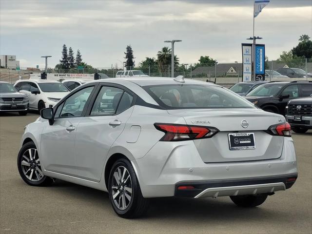 2021 Nissan Versa SV Xtronic CVT