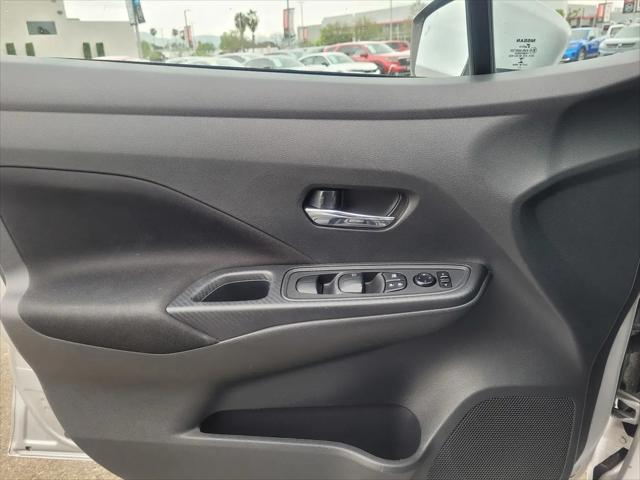 2021 Nissan Versa SV Xtronic CVT