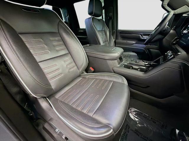 2024 GMC Sierra 2500HD 4WD Crew Cab Standard Bed AT4X