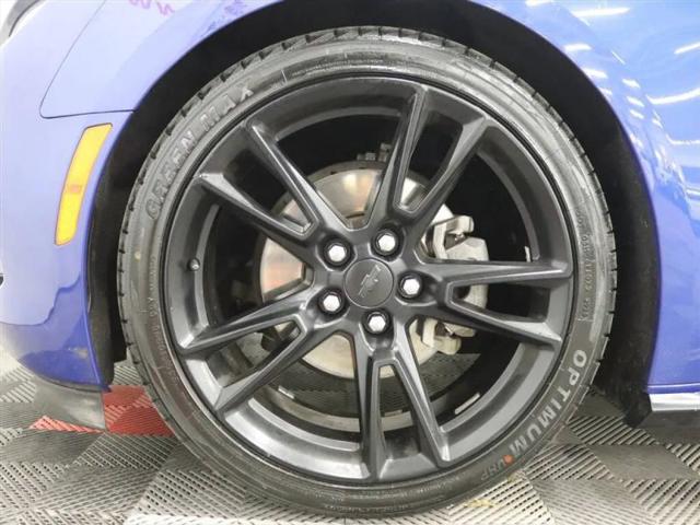 2021 Chevrolet Camaro RWD Coupe 2LT