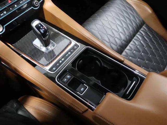 2020 Jaguar F-PACE SVR P550 AWD Automatic