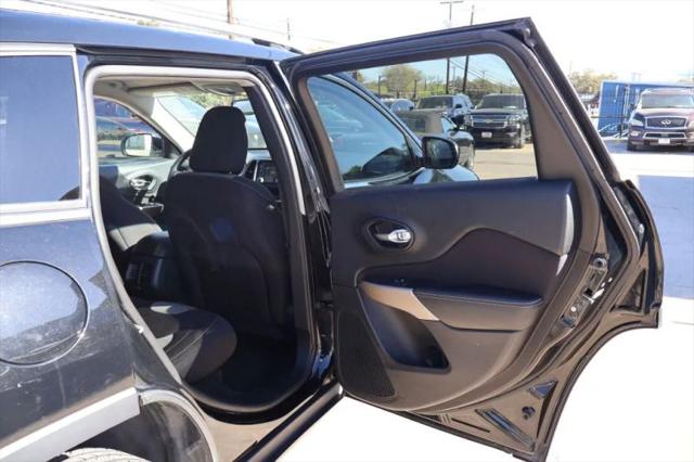 2018 Jeep Cherokee Latitude FWD