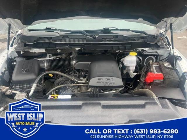 2022 Ram 1500 Classic SLT Crew Cab 4x4 5'7" Box