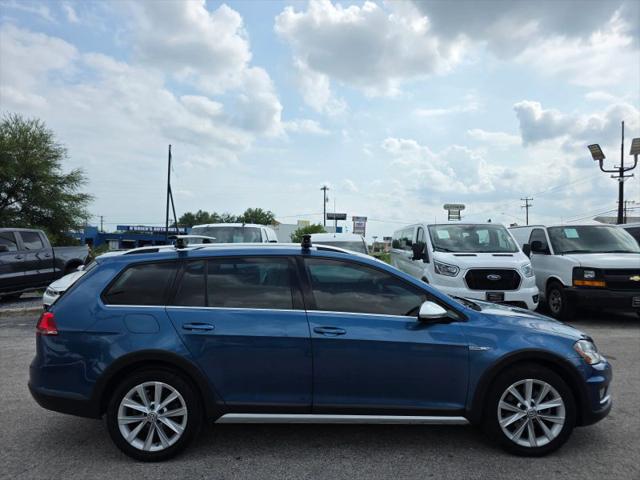2017 Volkswagen Golf Alltrack TSI S