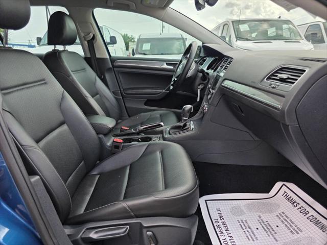 2017 Volkswagen Golf Alltrack TSI S