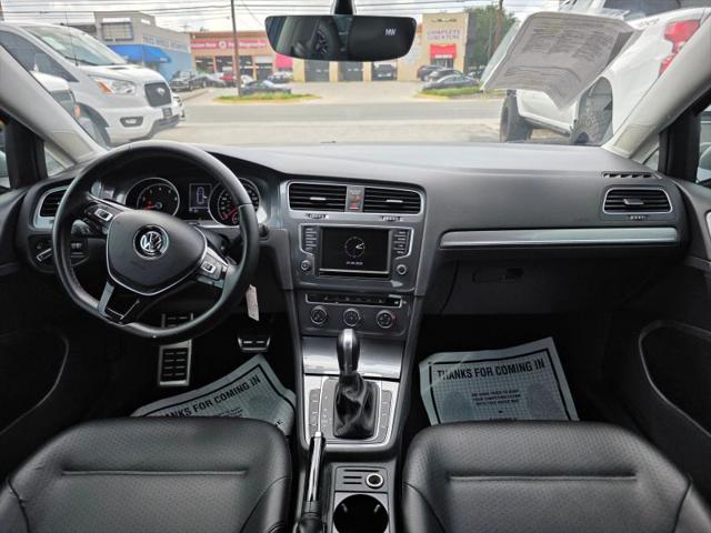 2017 Volkswagen Golf Alltrack TSI S