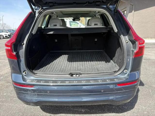 2022 Volvo XC60 B5 Momentum