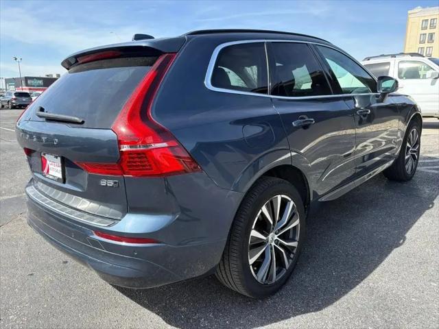 2022 Volvo XC60 B5 Momentum