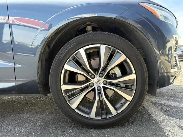 2022 Volvo XC60 B5 Momentum