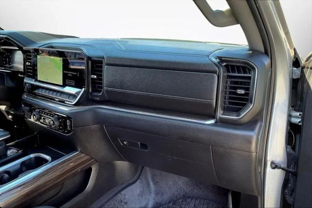 2024 Chevrolet Silverado 1500 4WD Crew Cab Short Bed RST