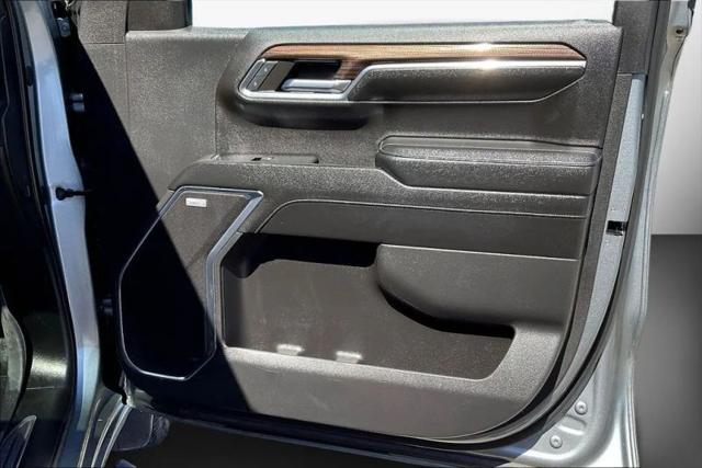 2024 Chevrolet Silverado 1500 4WD Crew Cab Short Bed RST