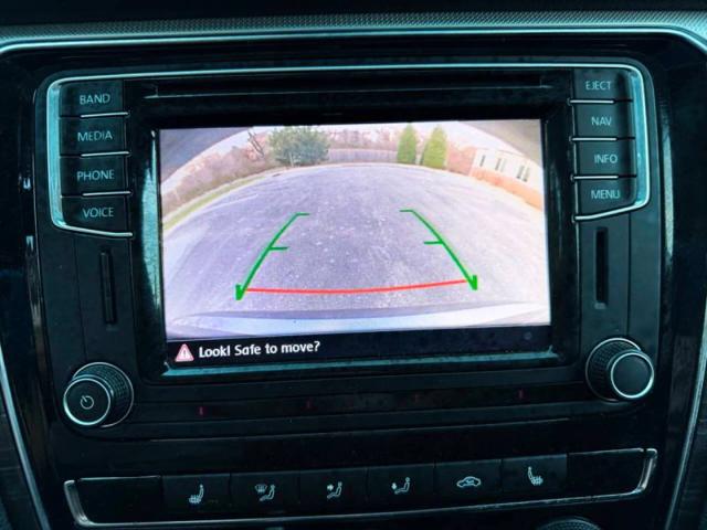 2016 Volkswagen Passat 1.8T SE