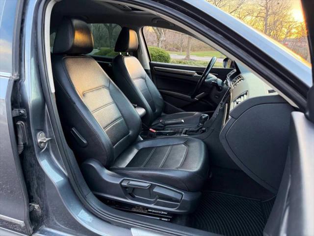 2016 Volkswagen Passat 1.8T SE
