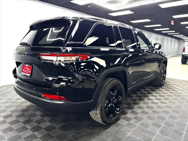 2024 Jeep Grand Cherokee Altitude 4x2