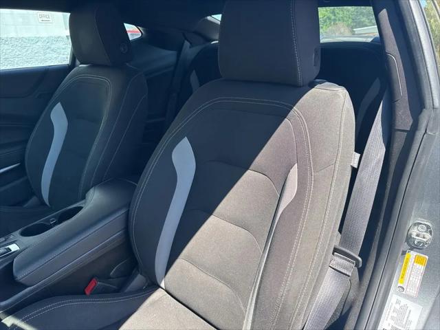 2023 Chevrolet Camaro RWD Coupe 1LT