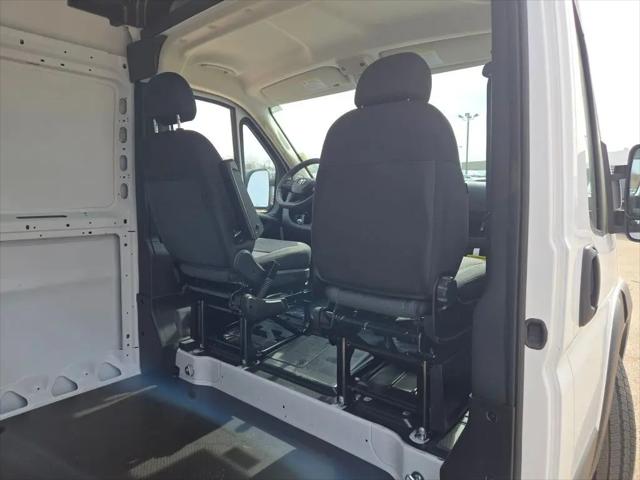 2026 Ram ProMaster Cargo Van Tradesman High Roof 136" WB w/Pass Seat