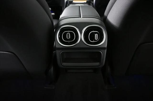 2026 Mercedes-Benz C-CLASS C 300 C 300