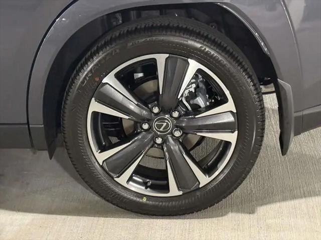 2026 Lexus 300 Premium AWD