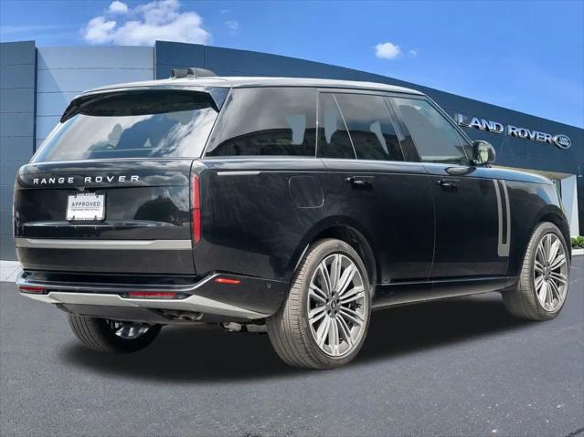 2025 Land Rover Range Rover P530 SE