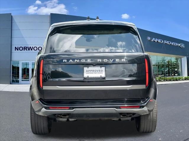 2025 Land Rover Range Rover P530 SE
