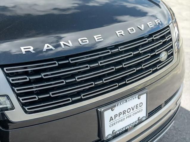 2025 Land Rover Range Rover P530 SE