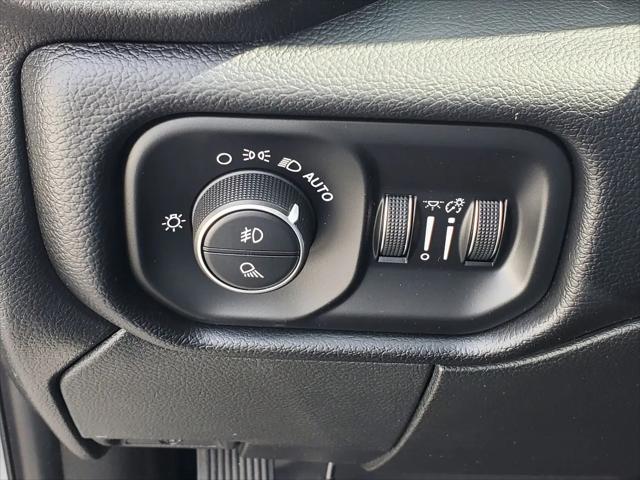 2020 Ram 3500 Laramie Crew Cab 4x4 8' Box